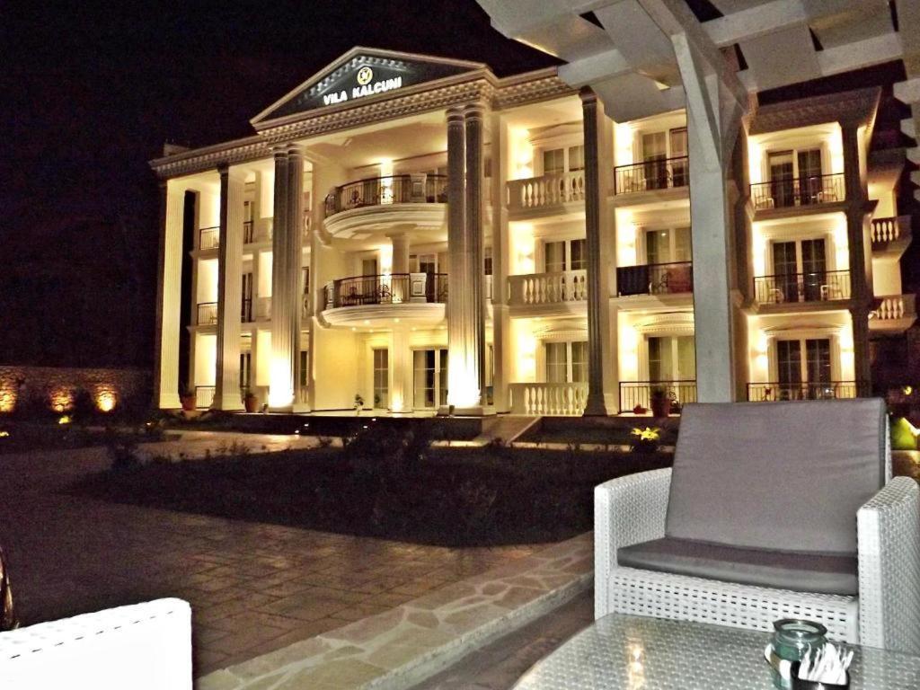 Hotel Vila Kalcuni Саранда Екстер'єр фото